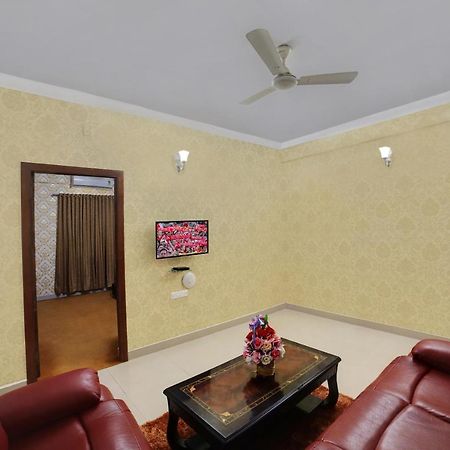 The Liverpool Blue Hotels Bangalore Dış mekan fotoğraf