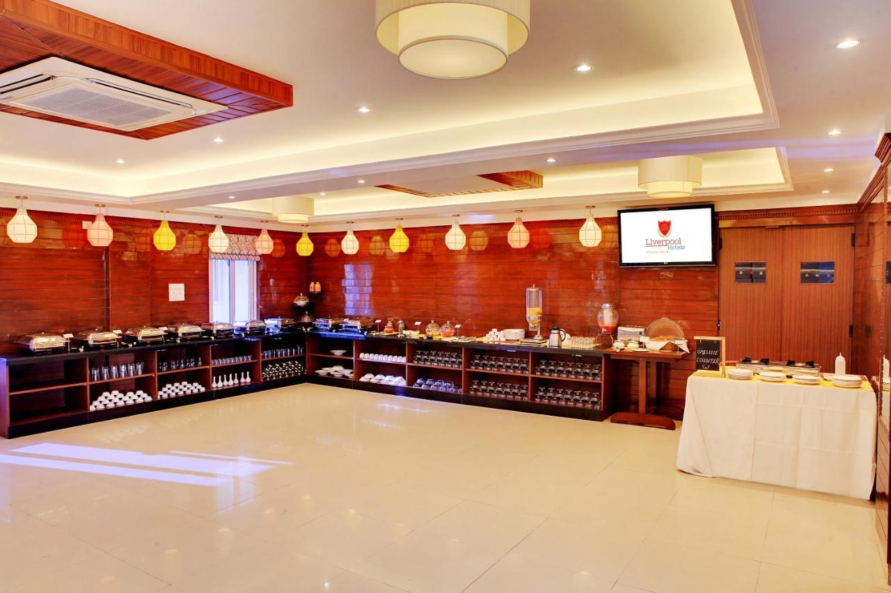The Liverpool Blue Hotels Bangalore Dış mekan fotoğraf