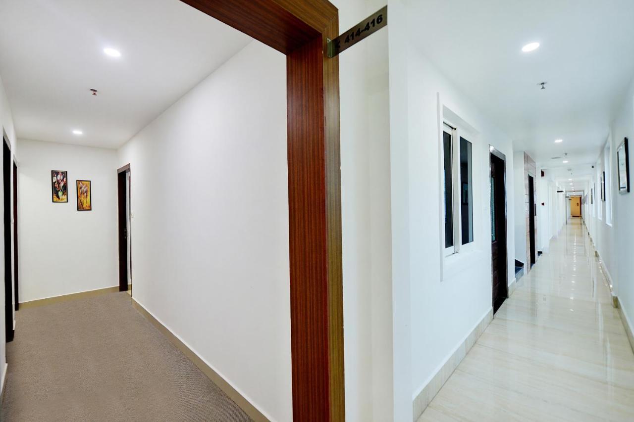 The Liverpool Blue Hotels Bangalore Dış mekan fotoğraf