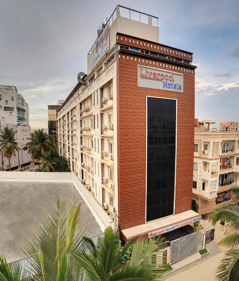 The Liverpool Blue Hotels Bangalore Dış mekan fotoğraf