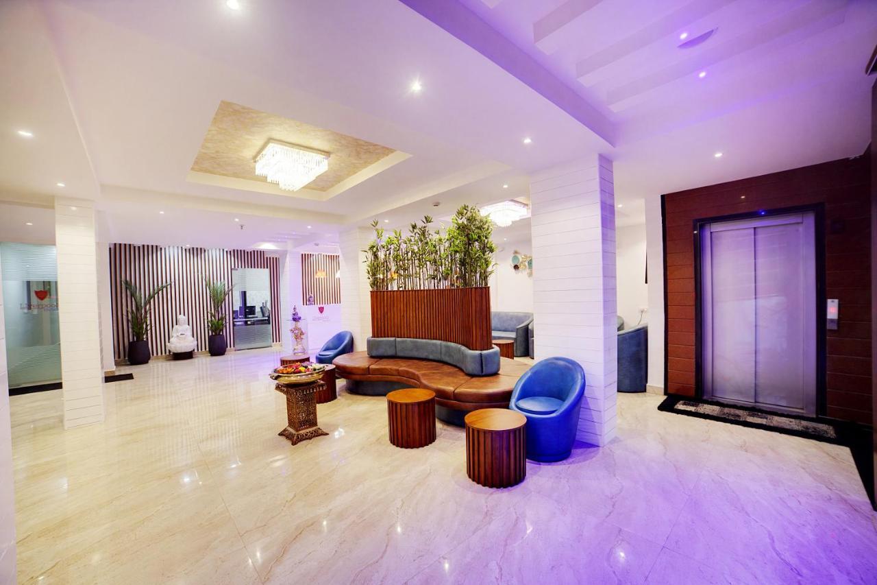 The Liverpool Blue Hotels Bangalore Dış mekan fotoğraf